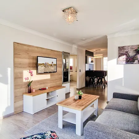 Appartamento Brise Gartenhaus Belvedere App 01 *