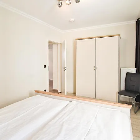 Brise Gartenhaus Belvedere App 01